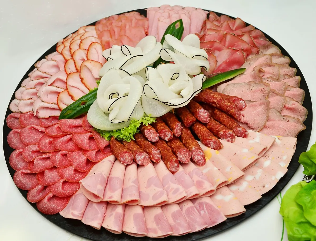 7 Common Mistakes That Ruin a Holiday Ham